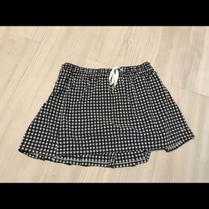 GAP black and white gingham running skort